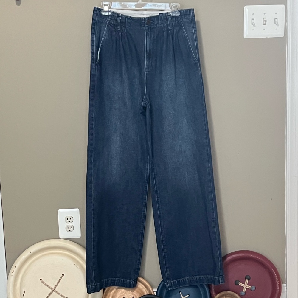 AG Deven ultra wide leg size 28